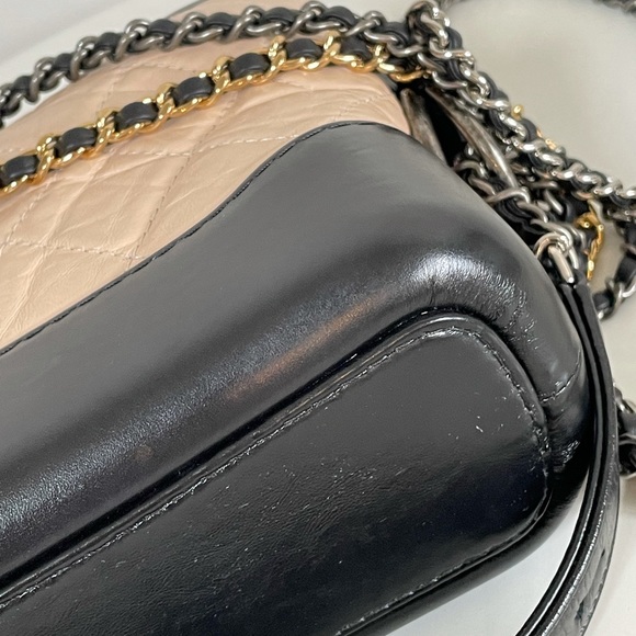 __ 𝑺 𝑶 𝑳 𝑫 __ SELLING CHANEL S GABRIELLE - Picture 7 of 15